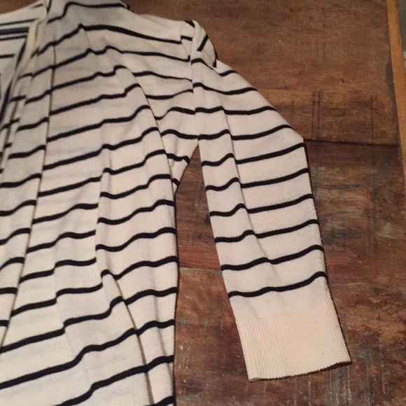 Striped cowl sweater - Picture 2 of 5